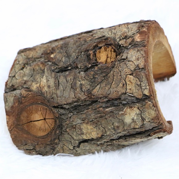 Reptile Hide - Half Natural Wood Log Hide for Reptiles - Picture 4 of 9